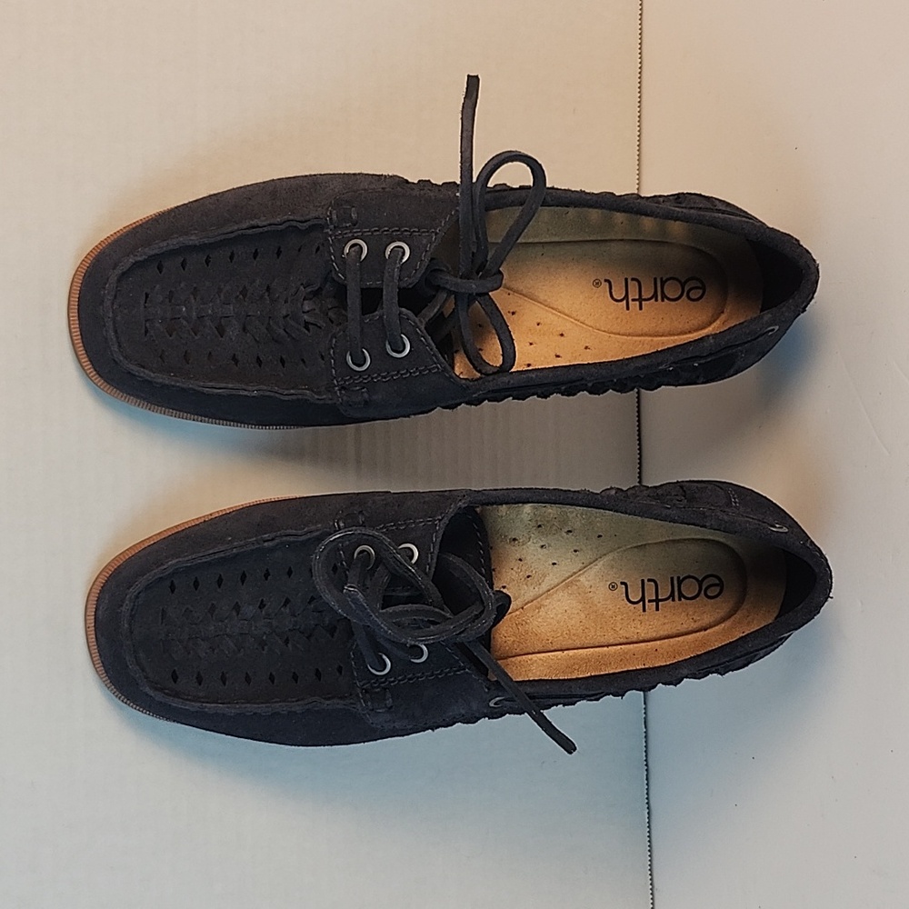 Earth Origins- Women's navy blue woven slip-on boat shoes Sz. 9 - Picture 3 of 7